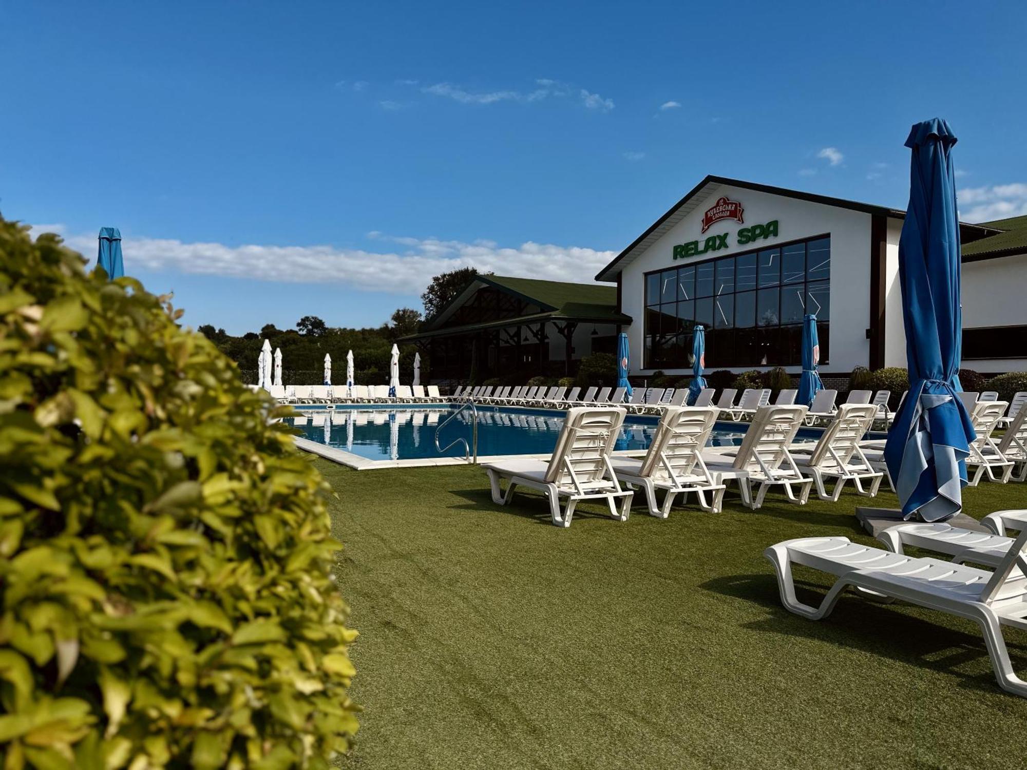 Hotel Lubenska Sloboda Olshanka Екстериор снимка