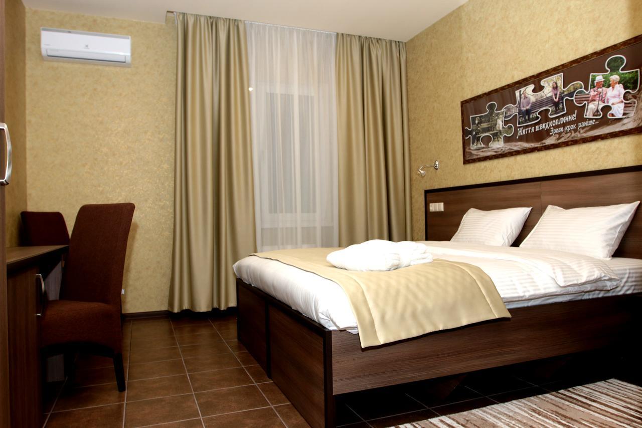 Hotel Lubenska Sloboda Olshanka Екстериор снимка