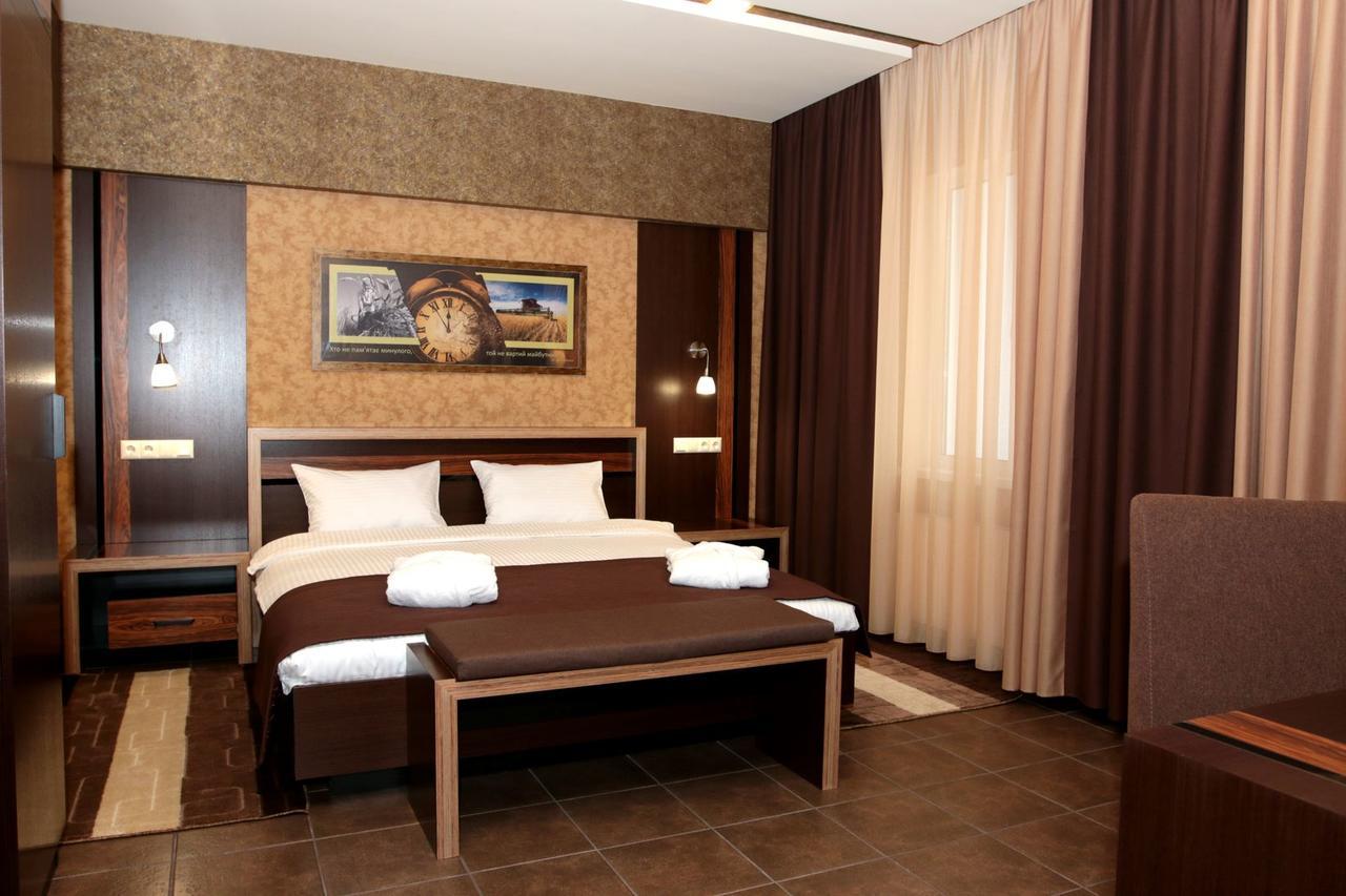 Hotel Lubenska Sloboda Olshanka Екстериор снимка