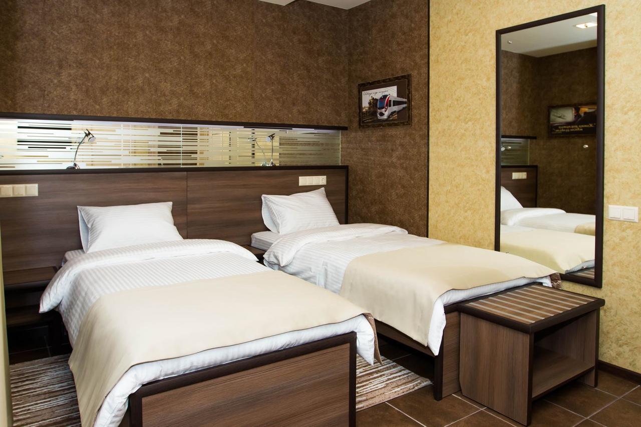 Hotel Lubenska Sloboda Olshanka Екстериор снимка