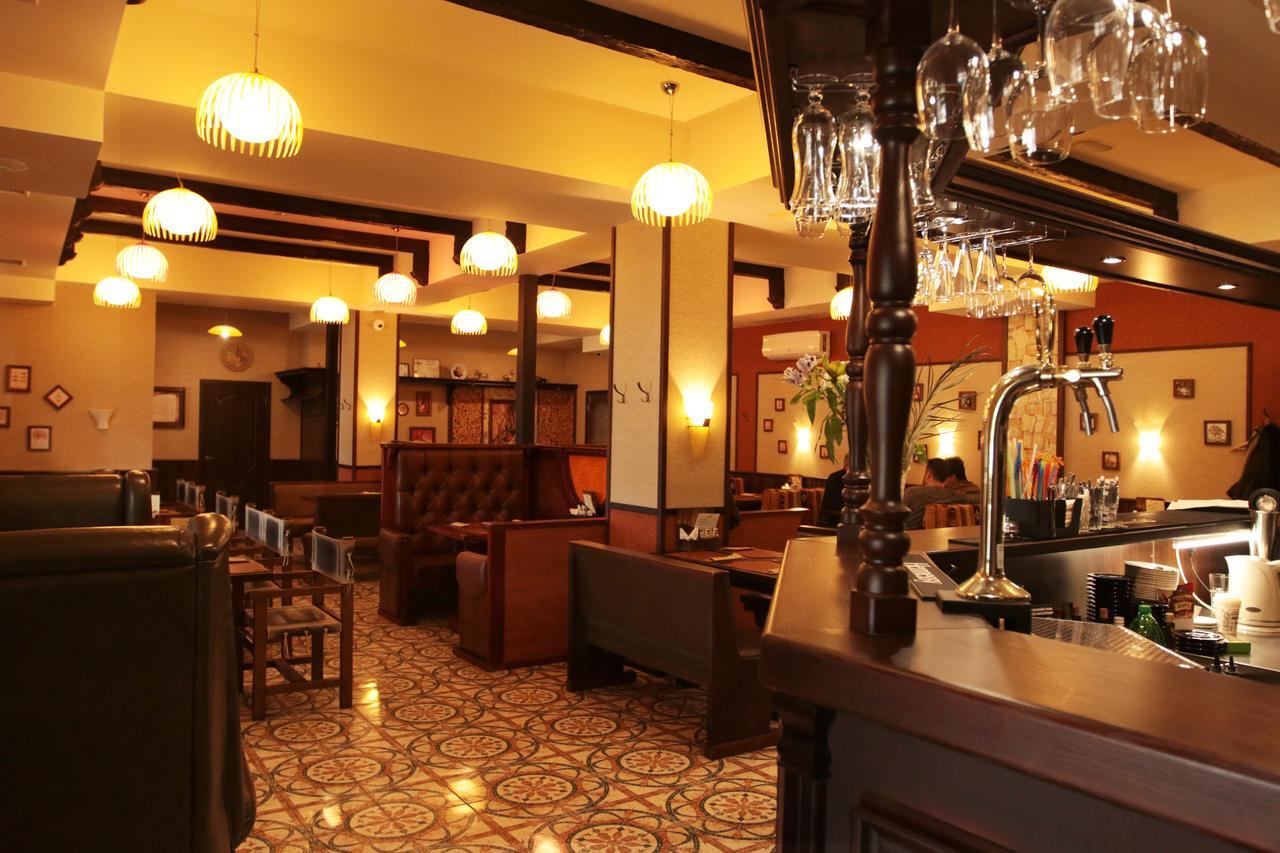 Hotel Lubenska Sloboda Olshanka Екстериор снимка
