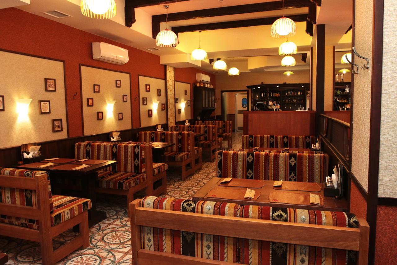 Hotel Lubenska Sloboda Olshanka Екстериор снимка